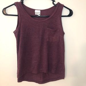 Maroon tank
